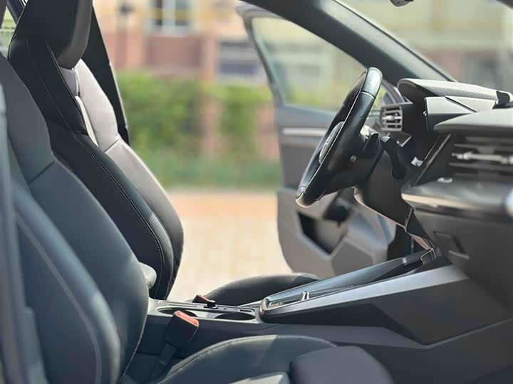 Фото 24 - Audi A3