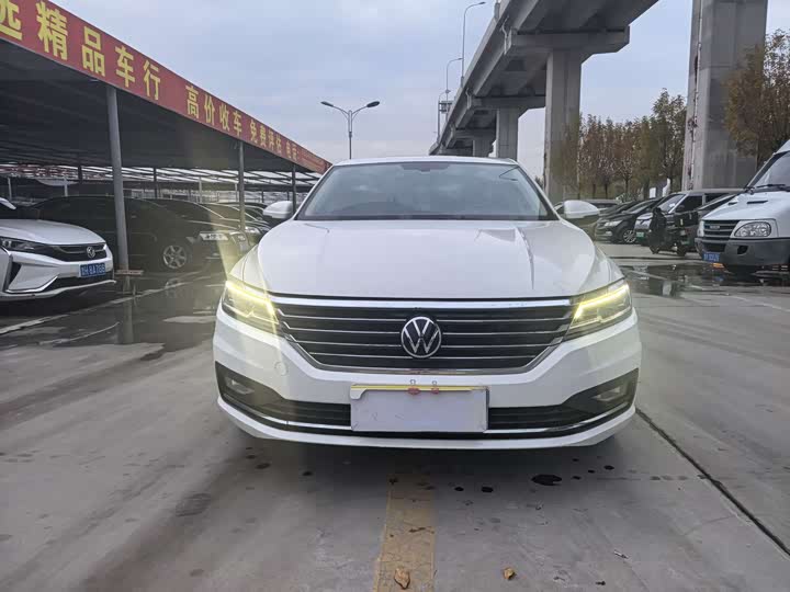 Фото 2 - Volkswagen Lavida