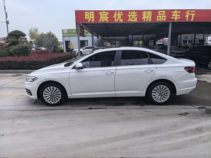 Фото 7 - Volkswagen Lavida