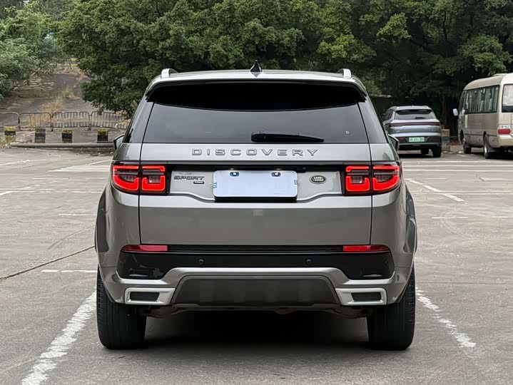 Фото 16 - Land Rover Discovery Sport