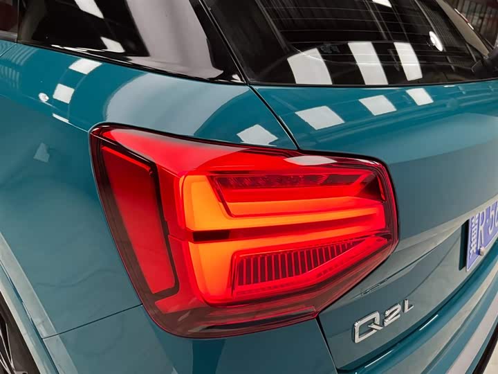 Фото 17 - Audi Q2L