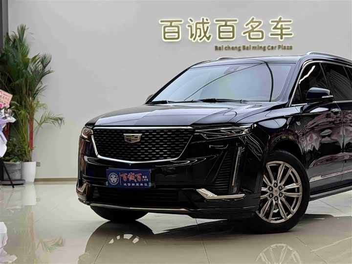 Фото 2 - Cadillac XT6