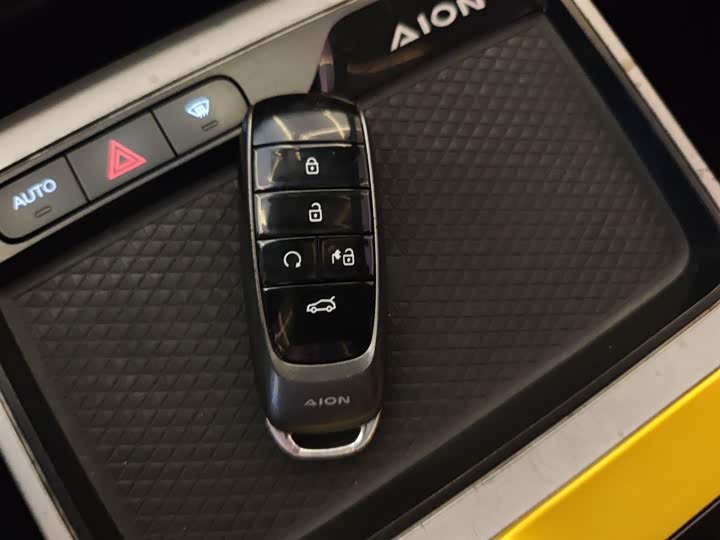 Фото 9 - GAC Aion Y