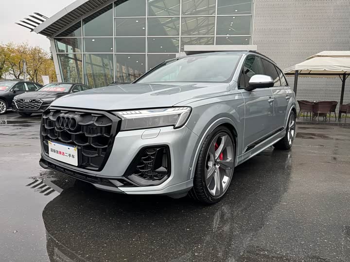 Фото 1 - Audi SQ7