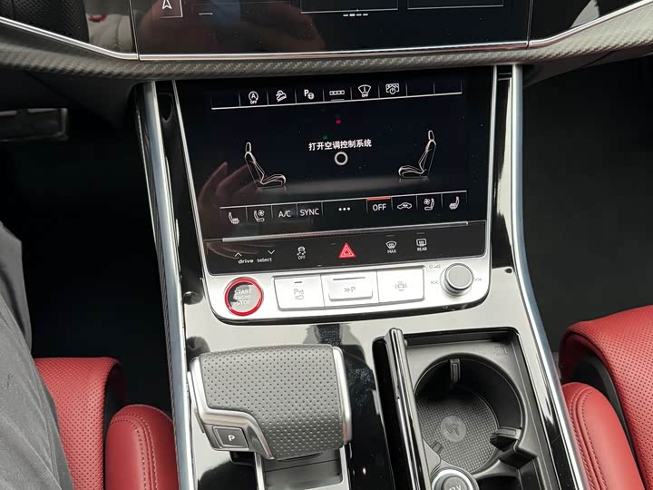 Фото 10 - Audi SQ7