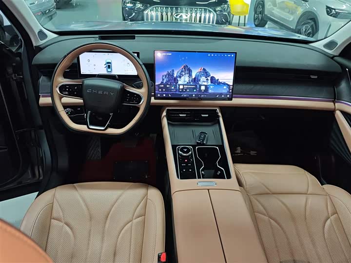 Фото 10 - Chery Tiggo 8L