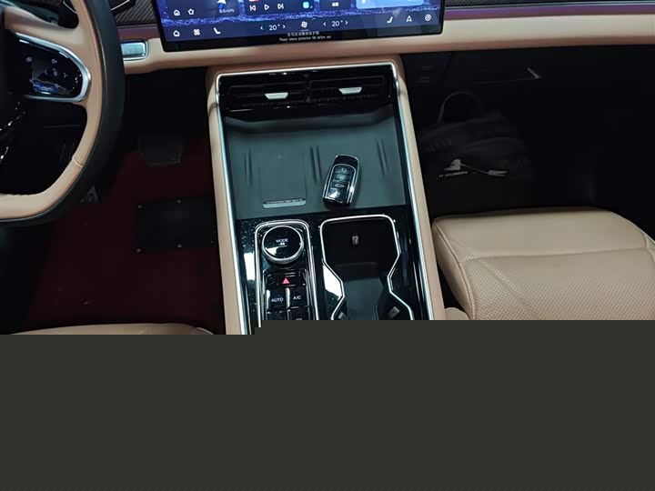 Фото 14 - Chery Tiggo 8L