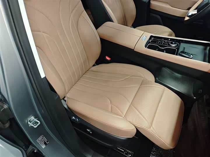 Фото 25 - Chery Tiggo 8L