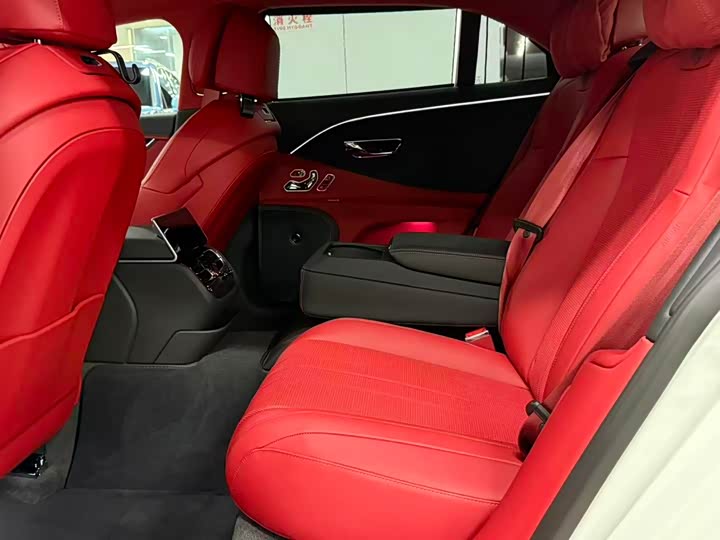 Фото 7 - Bentley Flying Spur