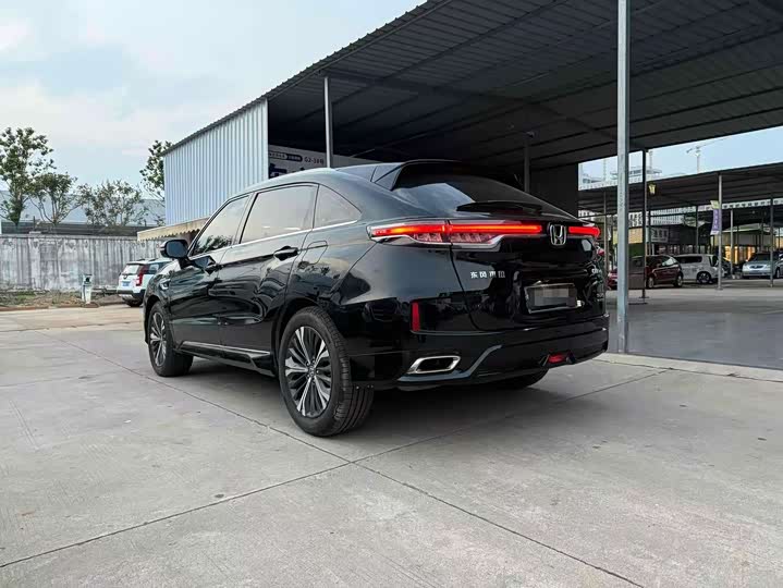 Фото 2 - Honda UR-V