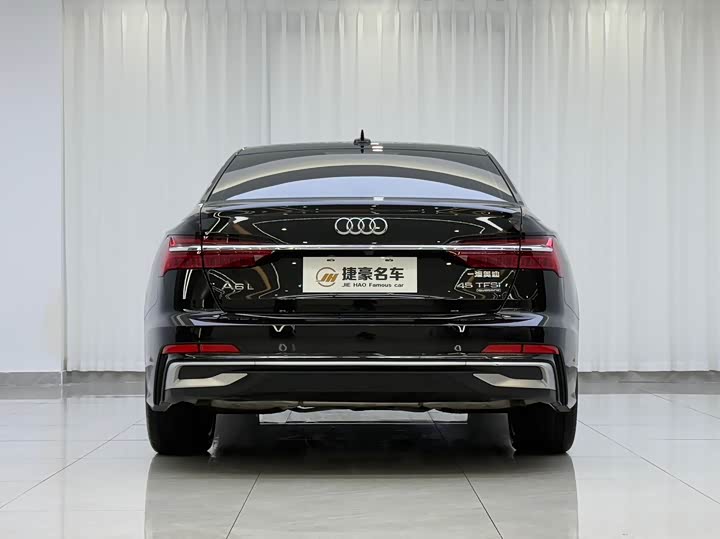 Фото 9 - Audi A6L