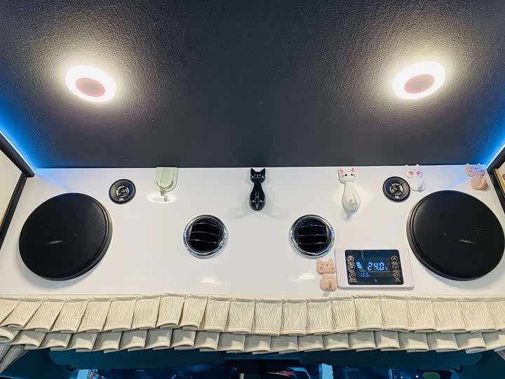 Фото 14 - Ford Transit