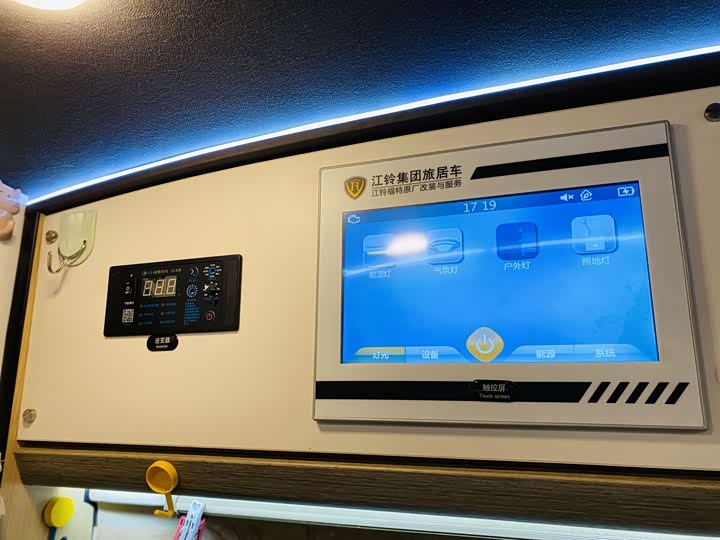 Фото 16 - Ford Transit