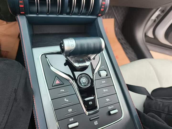 Фото 14 - BYD Yuan Plus