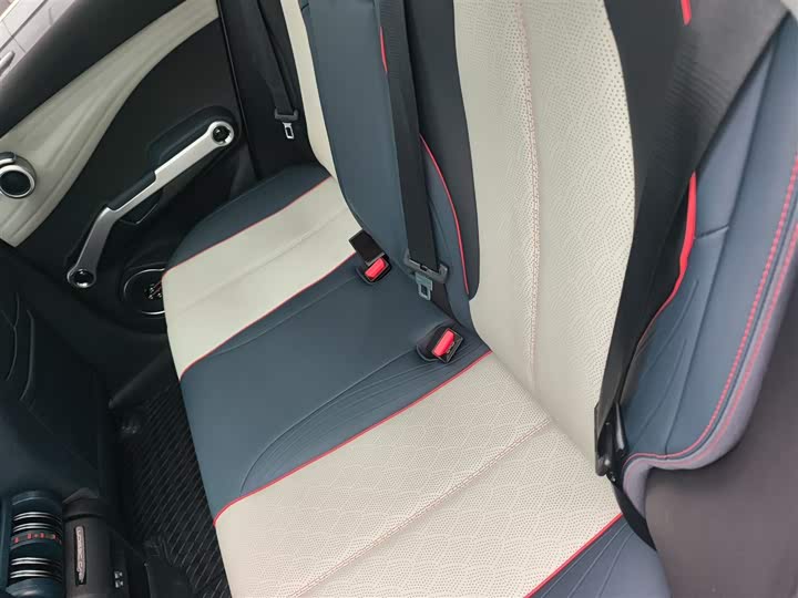 Фото 17 - BYD Yuan Plus