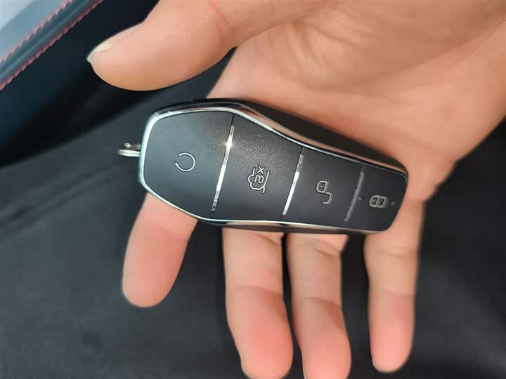 Фото 9 - BYD Yuan Plus