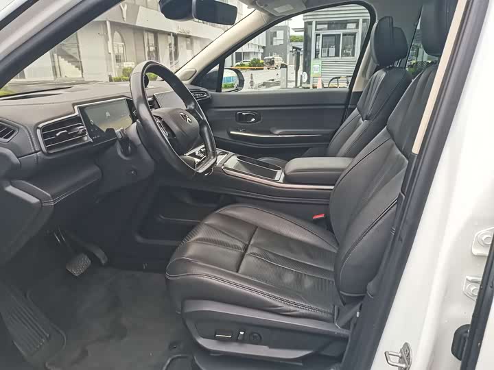 Фото 12 - Nio ES8