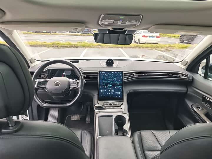 Фото 14 - Nio ES8