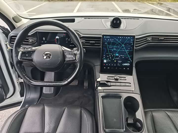 Фото 15 - Nio ES8