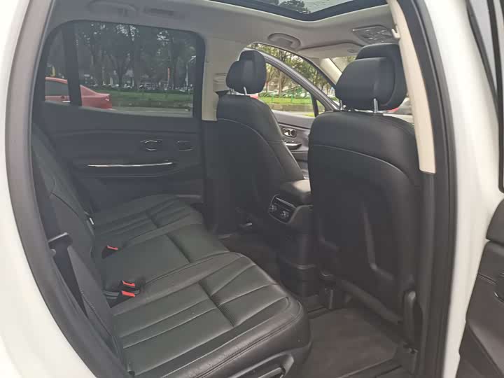 Фото 23 - Nio ES8