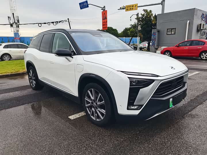 Фото 3 - Nio ES8