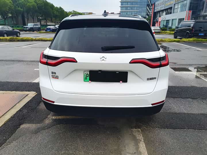 Фото 6 - Nio ES8