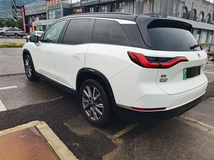 Фото 8 - Nio ES8