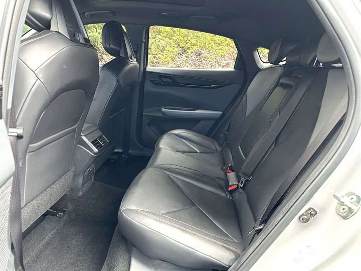 Фото 8 - Changan UNI-V