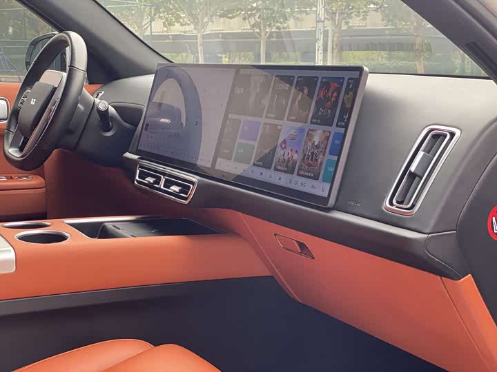 Фото 14 - LiXiang L7