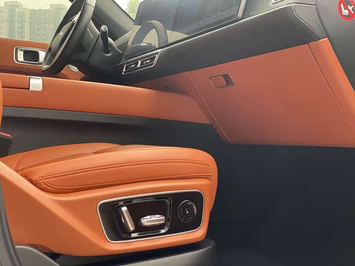 Фото 15 - LiXiang L7