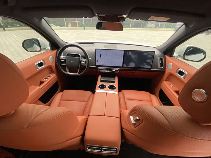 Фото 19 - LiXiang L7