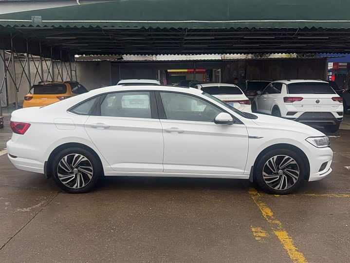 Фото 8 - Volkswagen Sagitar L