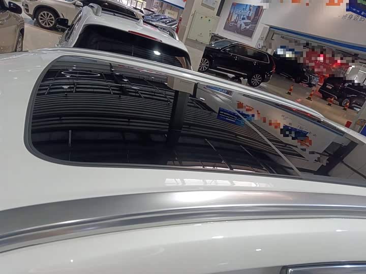 Фото 27 - Volvo XC60 Hybrid