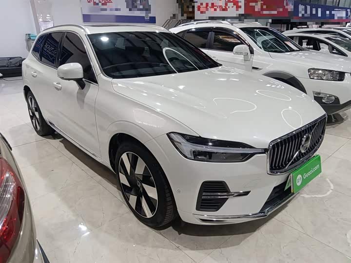 Фото 4 - Volvo XC60 Hybrid