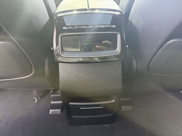 Фото 12 - BYD Tang Hybrid/EV