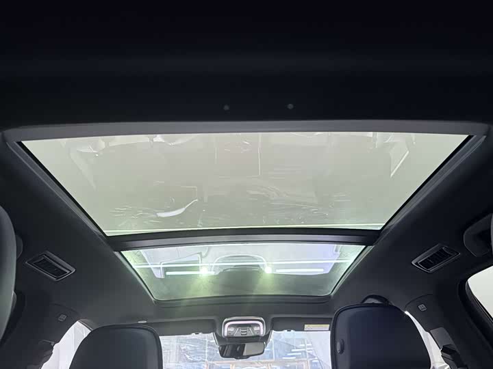 Фото 21 - BYD Tang Hybrid/EV