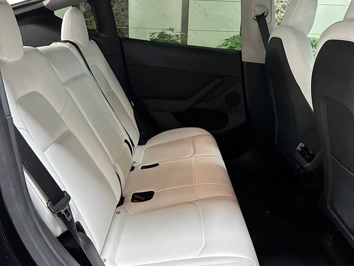 Фото 7 - Tesla Model Y