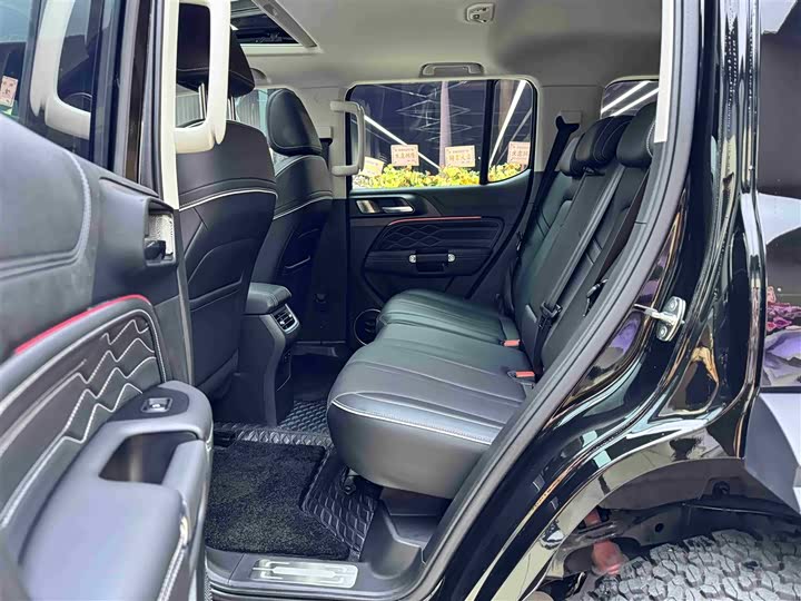 Фото 10 - Tank 300