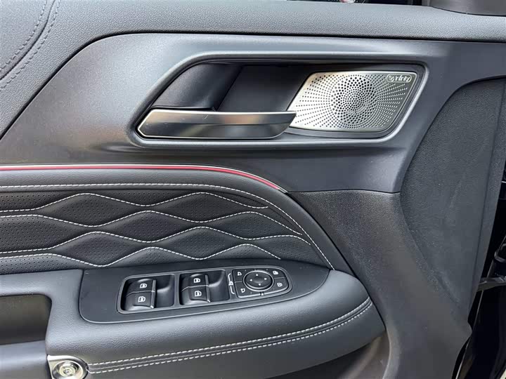 Фото 14 - Tank 300