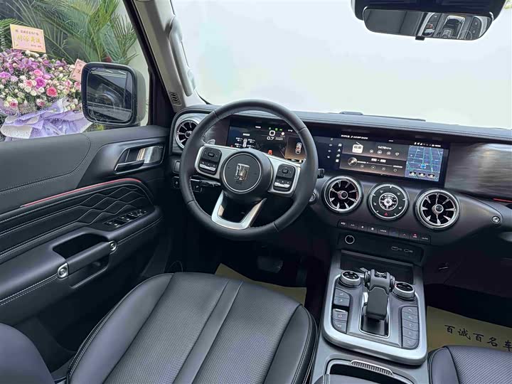 Фото 16 - Tank 300