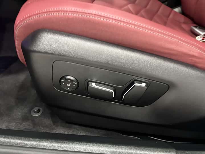 Фото 15 - BMW 5 Series