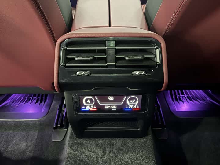 Фото 20 - BMW 5 Series