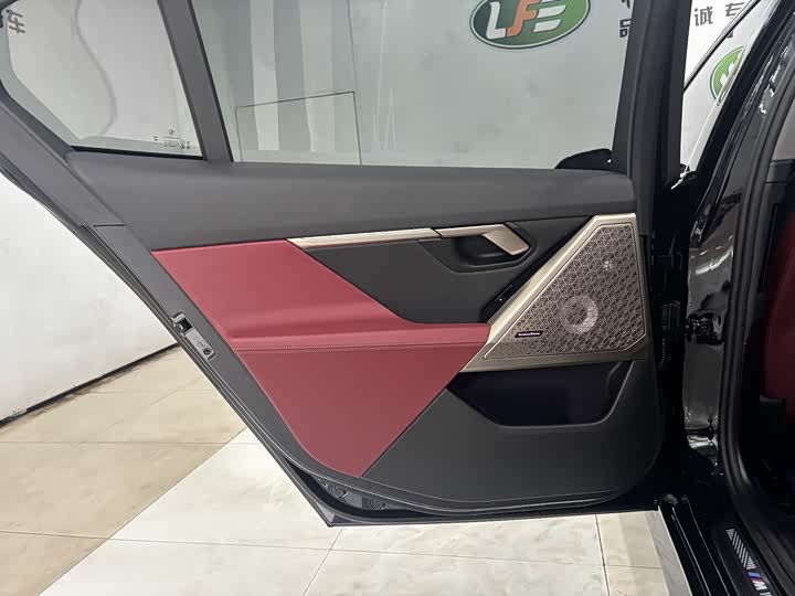 Фото 21 - BMW 5 Series