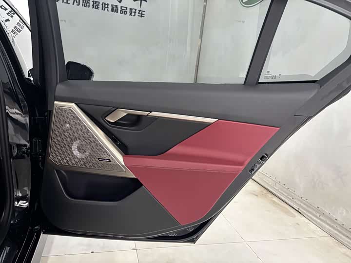 Фото 23 - BMW 5 Series