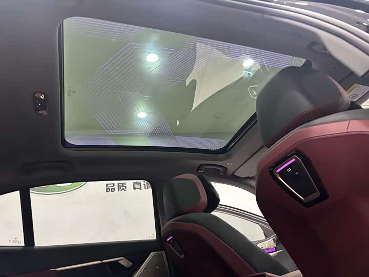 Фото 30 - BMW 5 Series