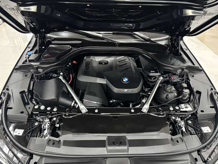 Фото 31 - BMW 5 Series