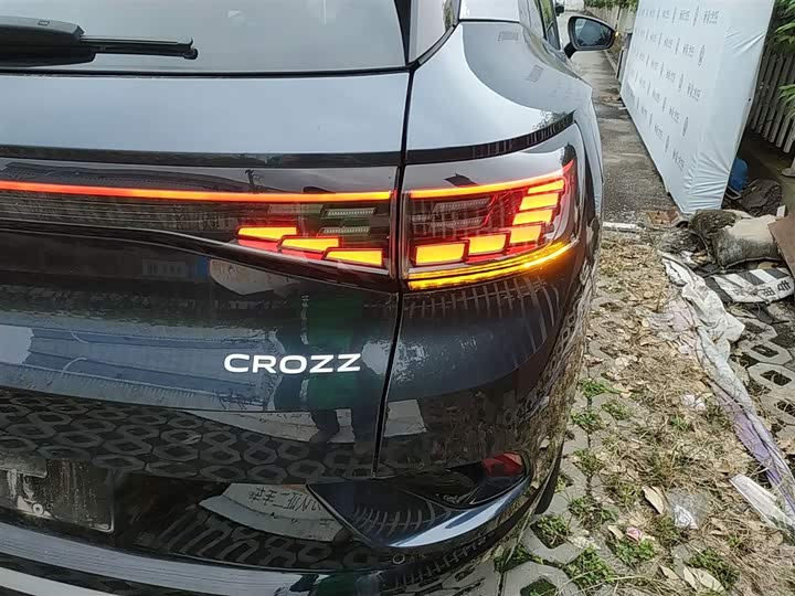 Фото 8 - Volkswagen ID.4 Crozz