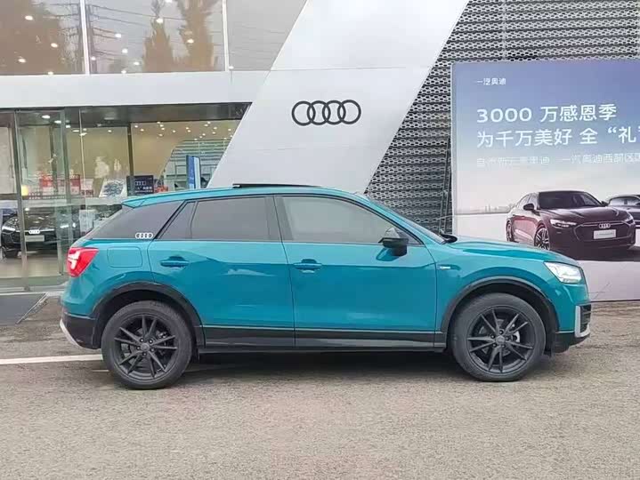 Фото 2 - Audi Q2L