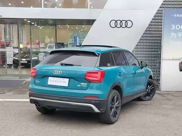 Фото 3 - Audi Q2L