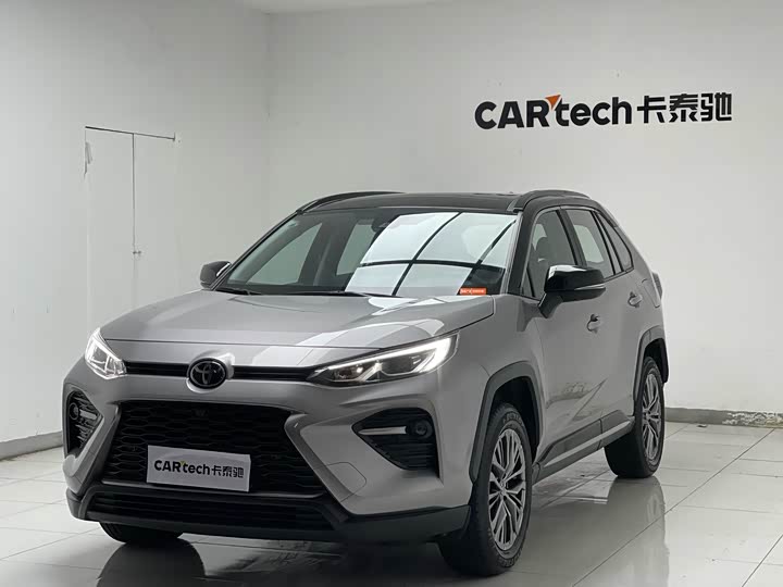 Фото 10 - Toyota Wildlander